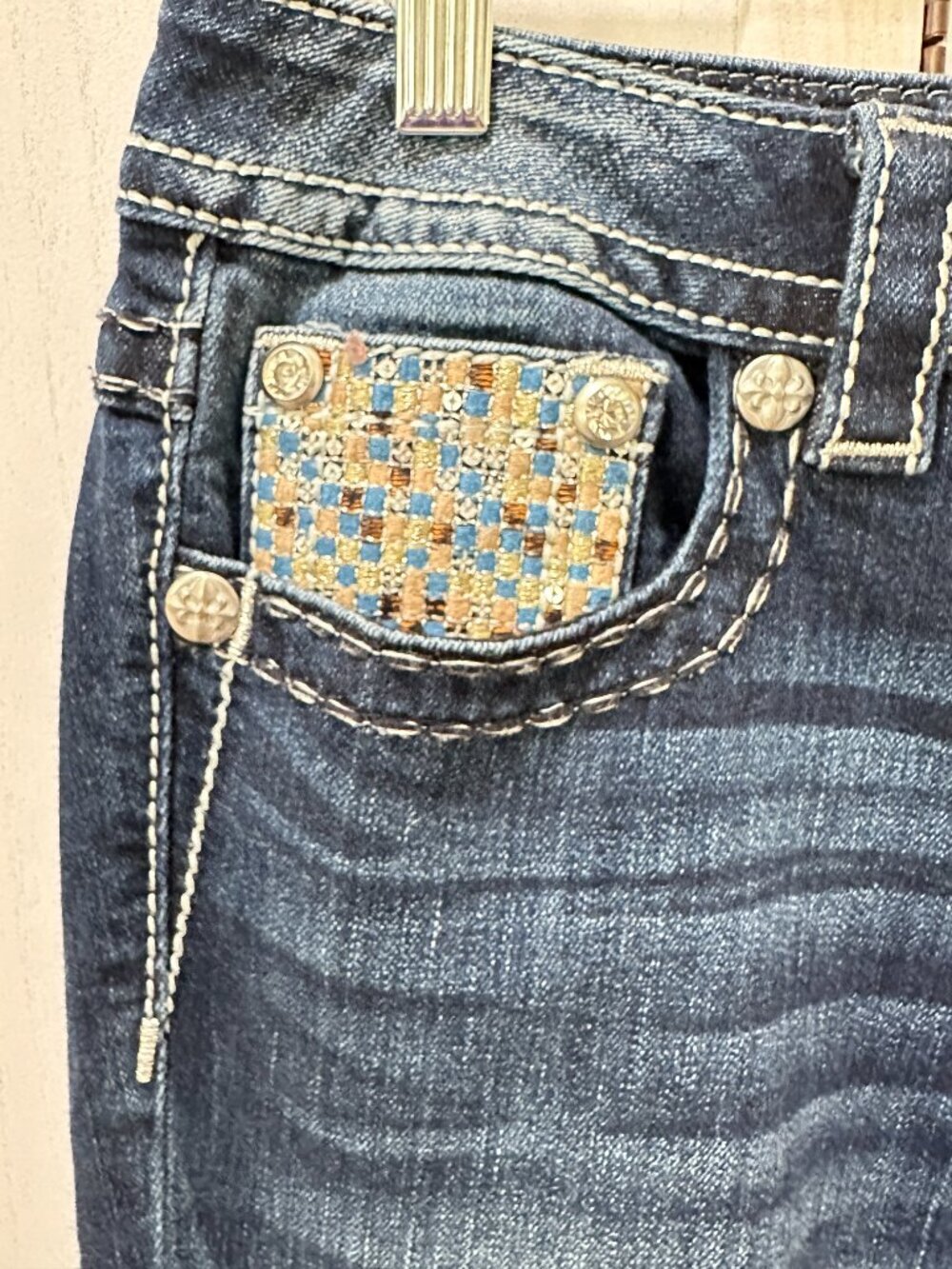 Miss Me Mid Rise Bootcut Dark Wash Fleur De Lis Embellished Jeans Size 29 - Picture 5 of 11